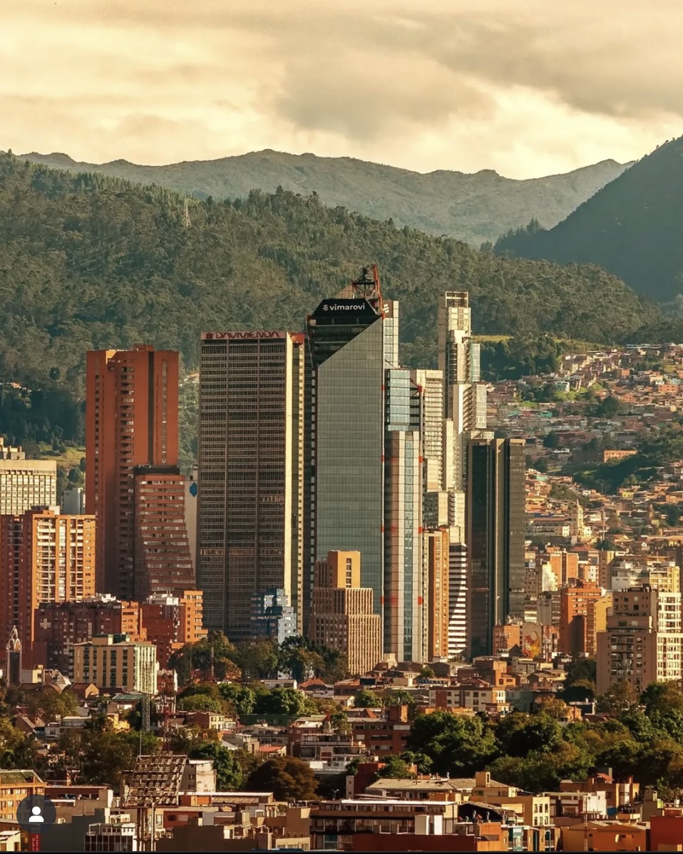 Vista panorámica de Bogotá desde el apartamento